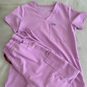 FIGS Scrub set in Dusk